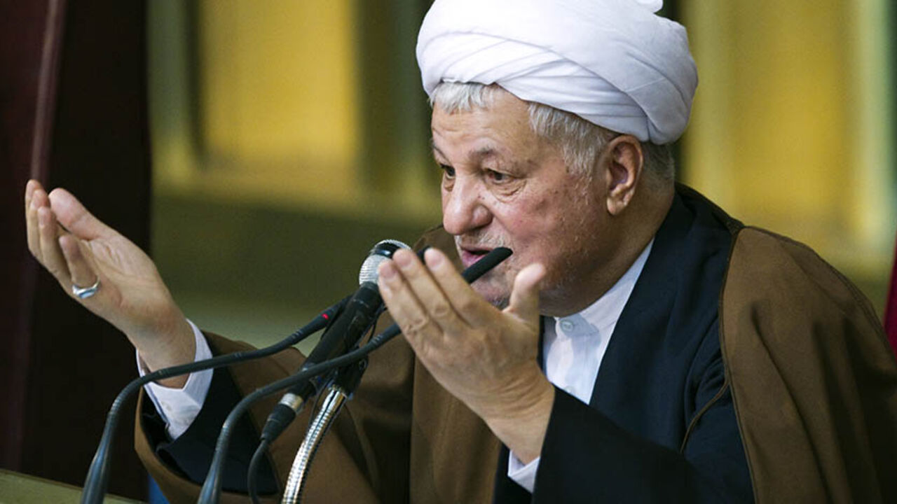 IRAN-POLITICS/RAFSANJANI EDITORS' NOTE: Reuters and other foreign media are subject to Iranian restrictions on leaving the office to report, film or take pictures in Tehran.
Former Iranian president Akbar Hashemi Rafsanjani gives the opening speech during Iran's Assembly of Experts' biannual meeting in Tehran March 8, 2011. Rafsanjani lost his position on Tuesday as head of an important state clerical body after hardliners criticised him for being too close to the reformist opposition. REUTERS/Raheb Homavandi (IRAN - Tags: POLITIC