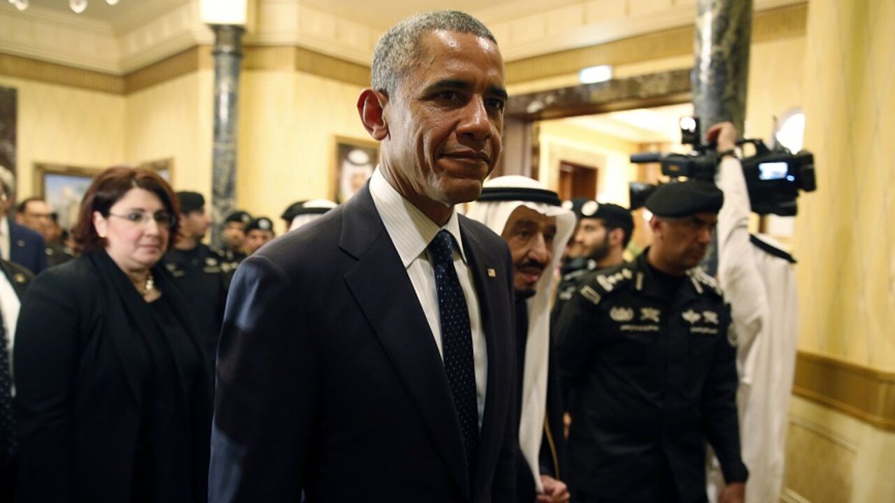 U.S. President Obama walks with Saudi King Salman at Erga Palace in Riyadh U.S. President Barack Obama walks with Saudi Arabia's King Salman (C) at Erga Palace in Riyadh January 27, 2015. Obama sought to cement ties with Saudi Arabia as he came to pay his respects on Tuesday after the death of King Abdullah, a trip that underscores the importance of a U.S.-Saudi alliance that extends beyond oil interests to regional security. REUTERS/Jim Bourg (SAUDI ARABIA - Tags: POLITICS) - RTR4N5P2