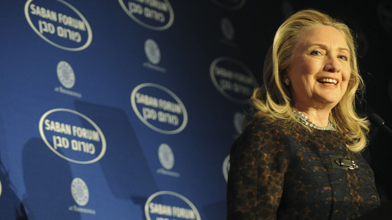 U.S. Secretary of State Hillary Clinton gives the keynote address at the 2012 Saban Forum at the U.S.-Israel relations gala dinner in Washington, November 30, 2012.  REUTERS/Mary F. Calvert (UNITED STATES - Tags: POLITICS) - RTR3B2U2