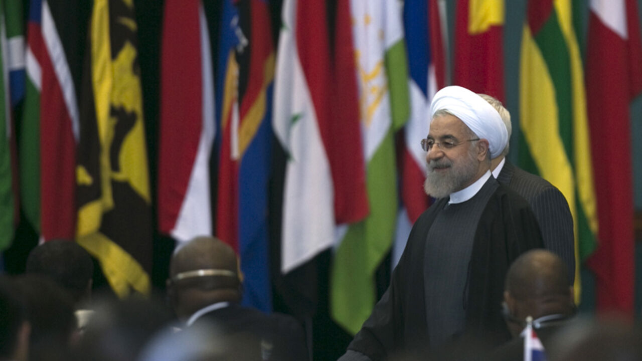 ASIA-AFRICA/ Iran's President Hassan Rouhani arrives to attend the closing statement for the Asian-African Conference in Jakarta April 23, 2015.
REUTERS/Darren Whiteside - RTX19YAE