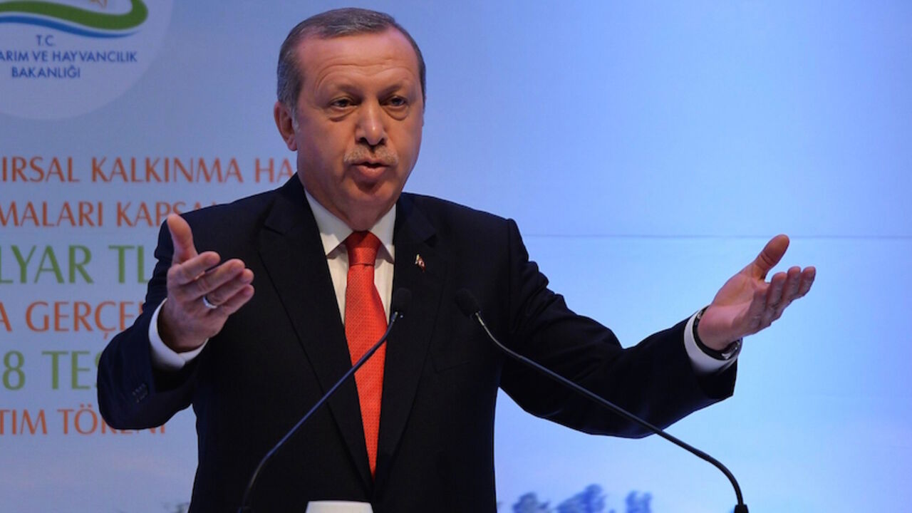 Par8160932 Turkish President Recep Tayyip Erdogan speaks during a meeting on April 29, 2015 in Ankara. AFP PHOTO/ADEM ALTAN (Photo credit should read ADEM ALTAN/AFP/Getty Images)