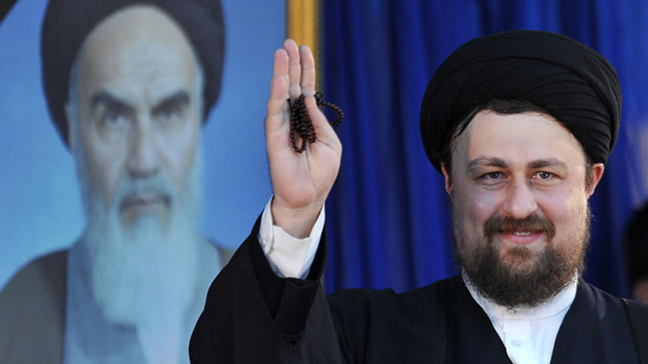 IRAN-/ EDITORS' NOTE: Reuters and other foreign media are subject to Iranian restrictions on leaving the office to report, film or take pictures in Tehran.
Hassan Khomeini, grandson of Iran's late leader Ayatollah Ruhollah Khomeini, waves as he speaks at a ceremony to mark the death anniversary of the Islamic Republic founder Ayatollah Khomeini at Khomeini's shrine in southern Tehran June 4, 2010. REUTERS/IIPA/Sajjad Safari (IRAN - Tags: POLITICS ANNIVERSARY) - RTR2ER21
