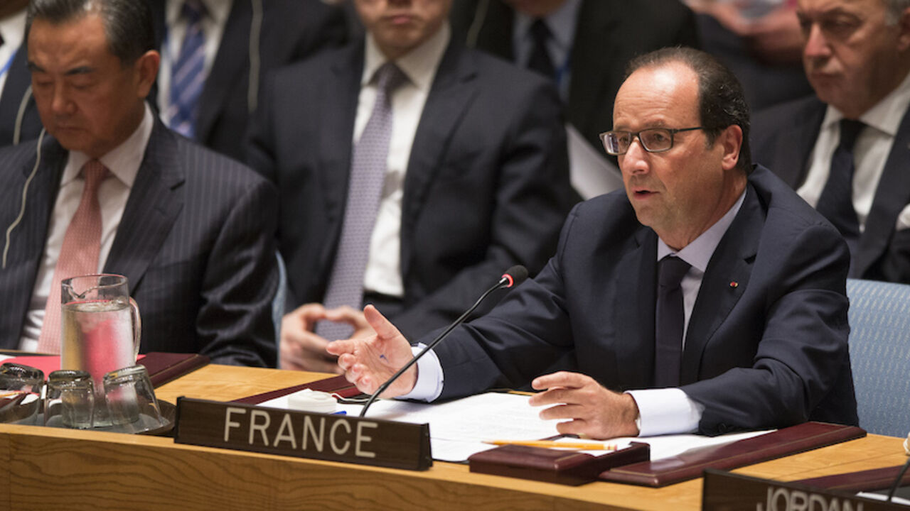 UN-ASSEMBLY/ France's President Francois Hollande speaks during the U.N. Security Council meeting in New York September 24, 2014. REUTERS/Adrees Latif (UNITED STATES - Tags: POLITICS) - RTR47KVC