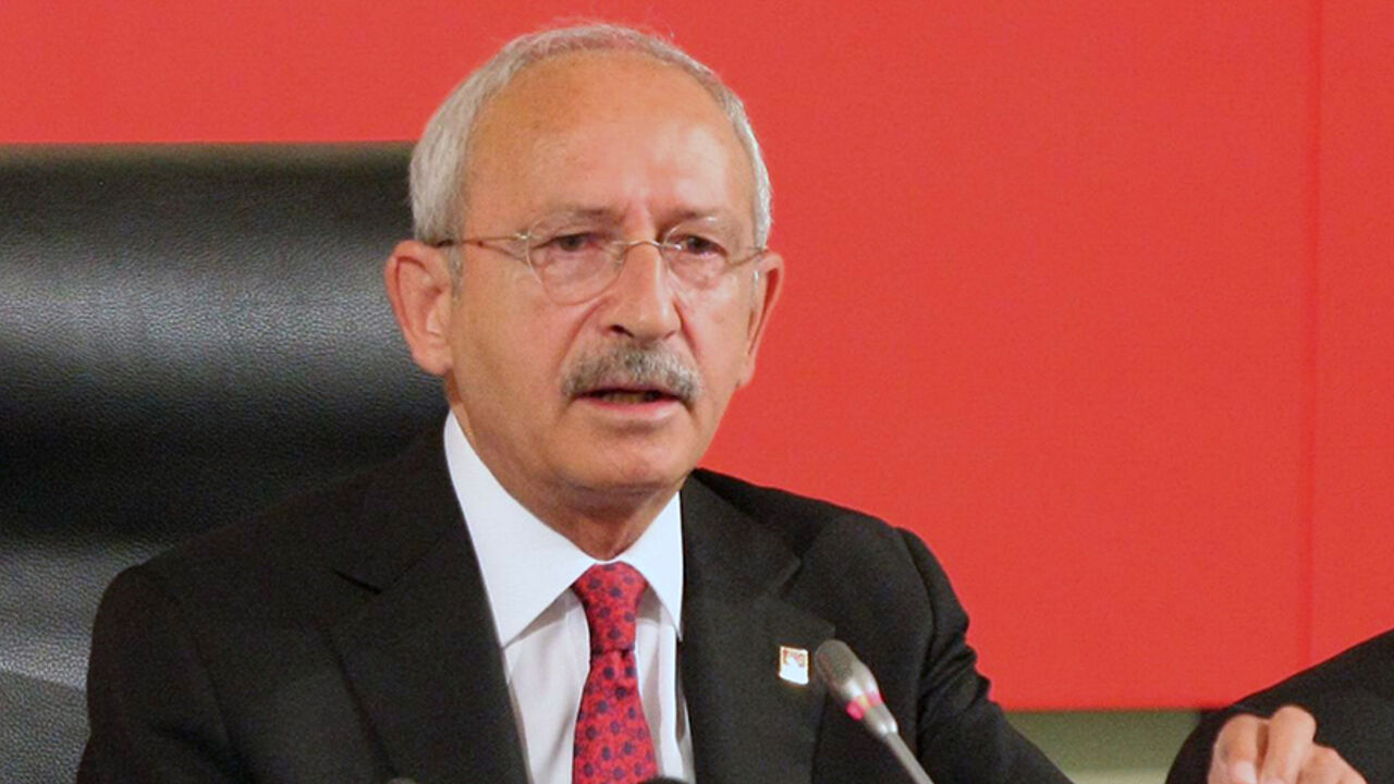 Par8199446 Kemal Kilicdaroglu, leader of Turkey's main opposition Republican Peoples Party (CHP), speaks to the press before a meeting in Ankara on June 15, 2015 AFP PHOTO/ADEM ALTAN (Photo credit should read ADEM ALTAN/AFP/Getty Images)
