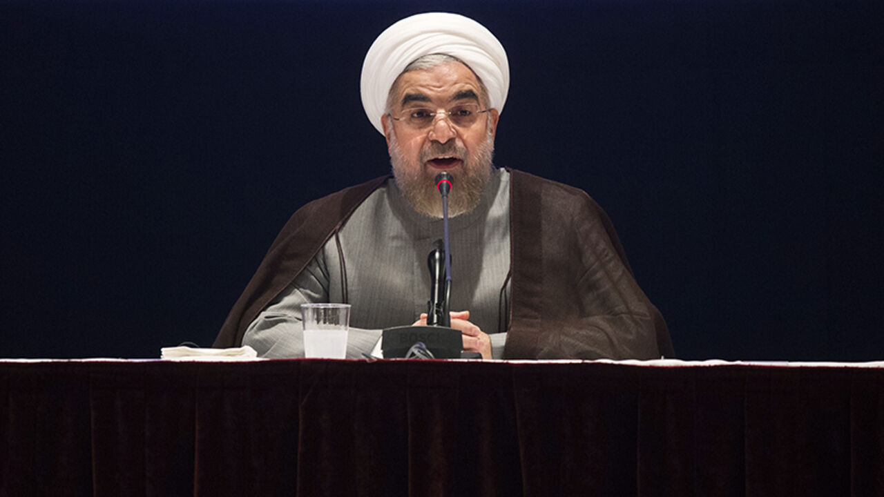 IRAN-NUCLEAR/DECISIONS Iran's President Hassan Rouhani gives a news conference on the sidelines of the 69th United Nations General Assembly at United Nations Headquarters in New York September 26, 2014. Rouhani said on Friday "courageous decisions" must be made to clinch a long-term nuclear agreement and that any deal without the lifting of all sanctions against Tehran was "unacceptable". REUTERS/Adrees Latif (UNITED STATES - Tags: POLITICS) - RTR47VNA