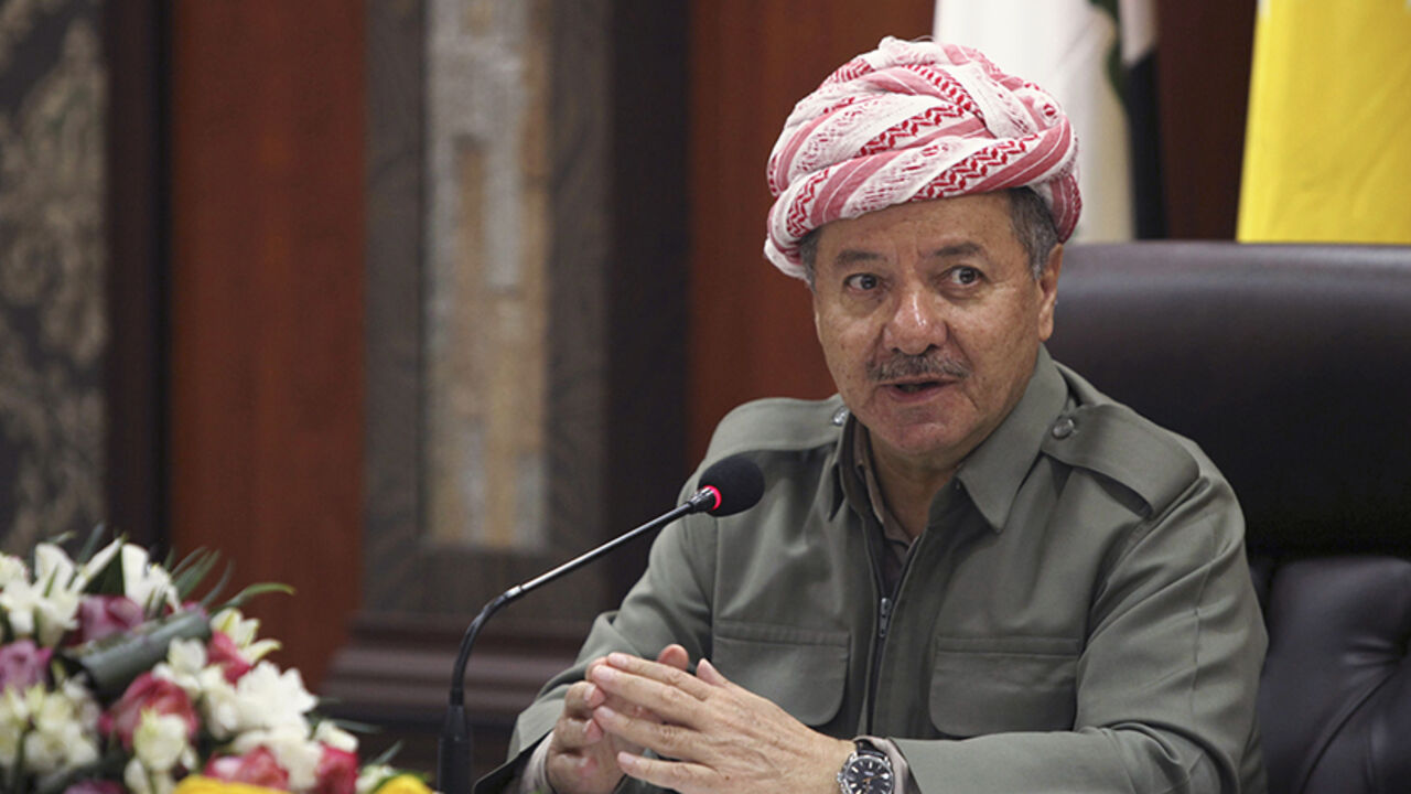 IRAQ-CRISIS Iraqi Kurdish regional President Massoud Barzani speaks during his meeting with Tribal sheikhs on the outskirts of Dohuk, March 15, 2015. REUTERS/Ari Jalal (IRAQ - Tags: POLITICS) - RTR4TGIW
