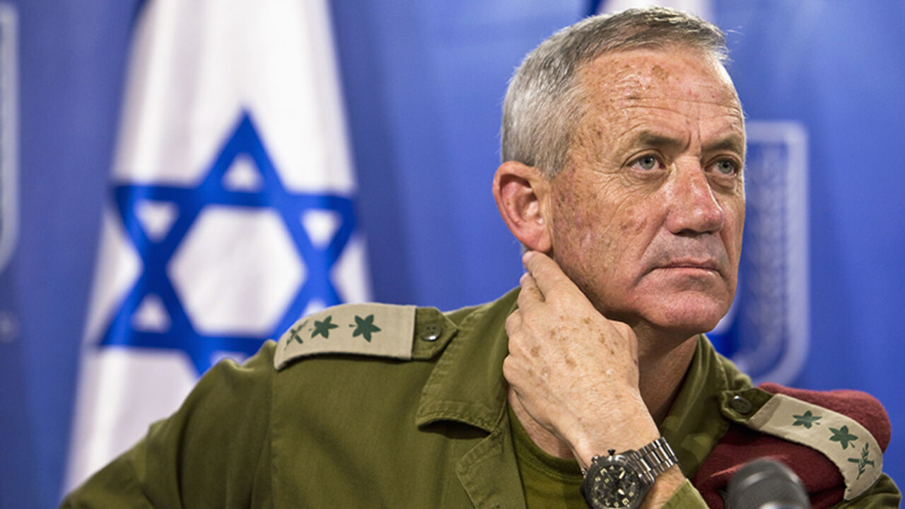 MIDEAST-GAZA/ Israeli military chief Lieutenant-General Benny Gantz attends a news conference in Tel Aviv July 28, 2014. Palestinian fighters slipped into an Israeli village from the Gaza Strip and fought a gun battle with troops on Monday as an unofficial truce called for the Muslim Eid al-Fitr festival disintegrated. The incident was not the only breach of the fragile truce. Eight children and two adults were killed by a blast at a park in northern Gaza and four Israelis were reported to have been killed by cross-borde