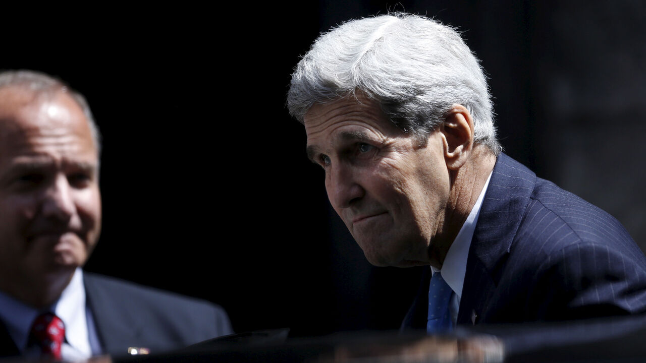 IRAN-NUCLEAR/ U.S. Secretary of State John Kerry leaves Stephen's Cathedral after attending a mass in Vienna, Austria July 12, 2015. A nuclear deal between Iran and major powers was within reach on Sunday, a senior Iranian official said, adding that some issues remained that needed to be resolved by foreign ministers. REUTERS/Carlos Barria - RTX1K29F