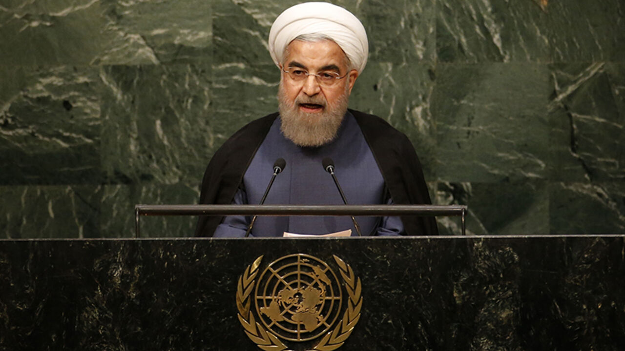 UN-ASSEMBLY/ Iranian President Hassan Rouhani addresses attendees during the 70th session of the United Nations General Assembly at the U.N. headquarters in New York, September 28, 2015. REUTERS/Mike Segar - RTX1SX63
