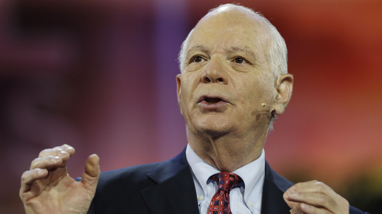 USA-ISRAEL/ Senator Ben Cardin (D-MD) addresses the American Israel Public Affairs Committee (AIPAC) policy conference in Washington March 1, 2015. Israeli Prime Benjamin Netanyahu has come under almost unprecedented criticism from the U.S. administration and in Israel for his planned speech to Congress on Tuesday, as international talks with Iran are under way to secure a deal on Teheran's nuclear program. REUTERS/Jonathan Ernst (UNITED STATES - Tags: POLITICS) - RTR4RMVE