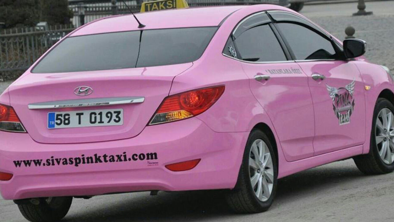 pinktaxi.jpg