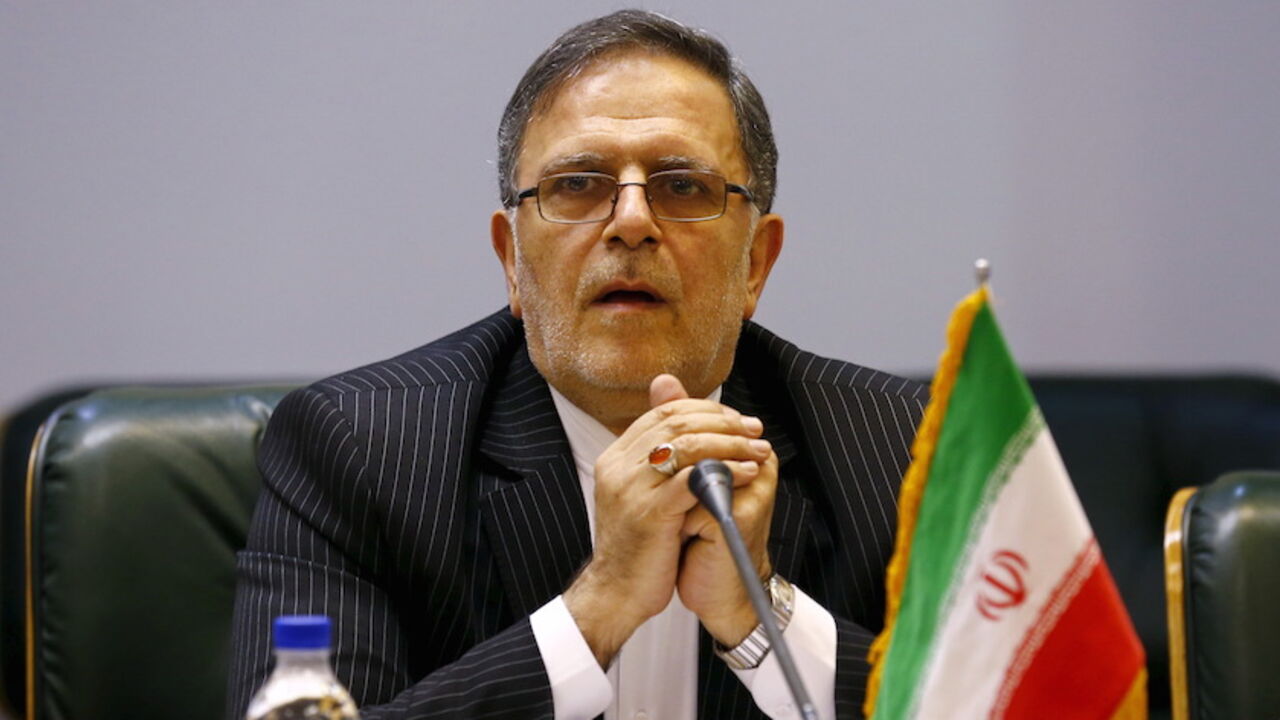 IRAN-NUCLEAR/BRITAIN Valiollah Seif, Governor of Central Bank of Iran, waits to start a meeting with Britain's Foreign Secretary Philip Hammond (unseen) in Tehran, Iran August 23, 2015. REUTERS/Darren Staples - RTX1PBAT