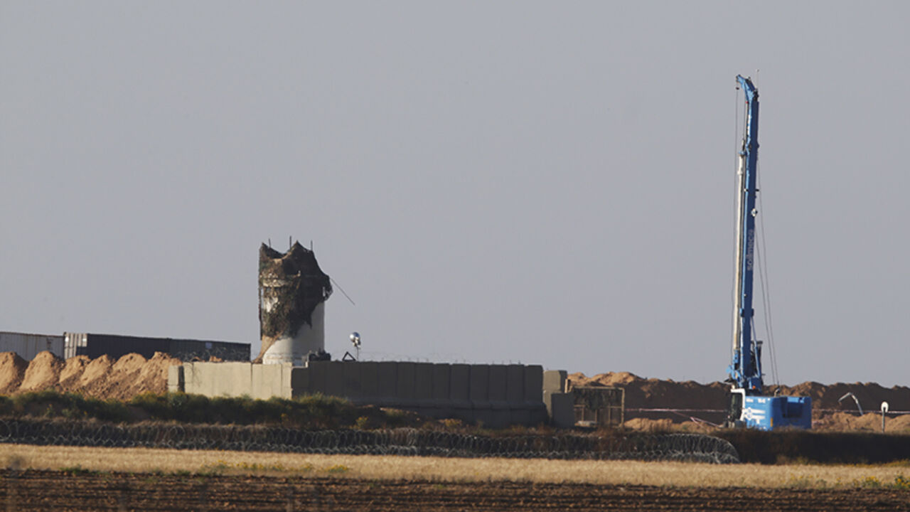 PALESTINIANS-ISRAEL/GAZA A drill is seen on the Israeli side of the Southern Gaza border where, according to the Israeli army, a tunnel was discovered, Israel, April 18, 2016. REUTERS/Amir Cohen - RTX2AIZN