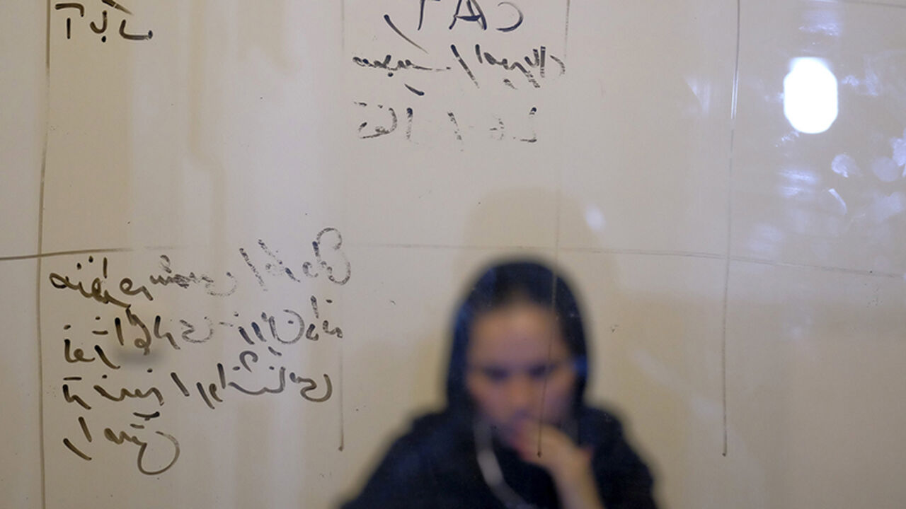 IRAN-NUCLEAR/DOTCOM An employee works at Takhfifan company in Tehran, Iran January 19, 2016. REUTERS/Raheb Homavandi/TIMA ATTENTION EDITORS - THIS IMAGE WAS PROVIDED BY A THIRD PARTY. FOR EDITORIAL USE ONLY. - RTX2330R