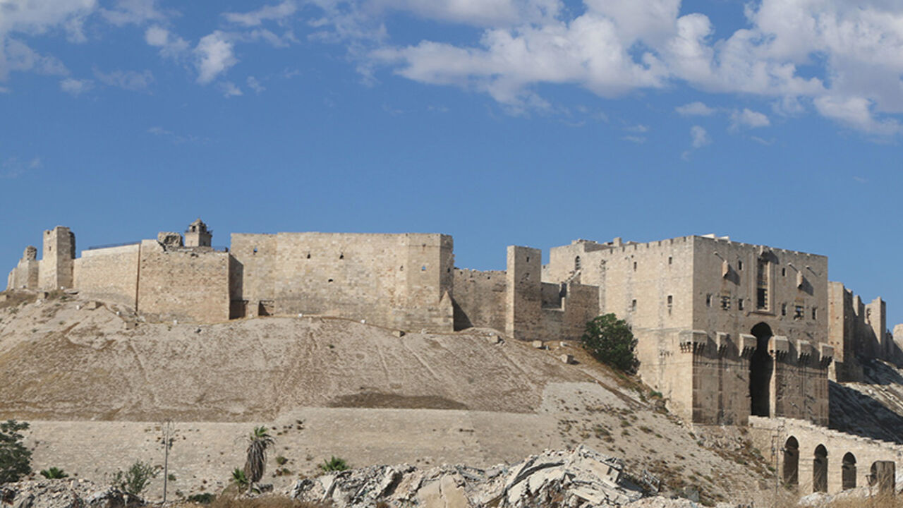 MIDEAST-CRISIS/SYRIA A general view shows Aleppo's historic citadel, controlled by forces loyal to Syria's President Bashar al-Assad, as seen from a rebel-held area of Aleppo, Syria July 5, 2016. REUTERS/Abdalrhman Ismail - RTX2JVC1