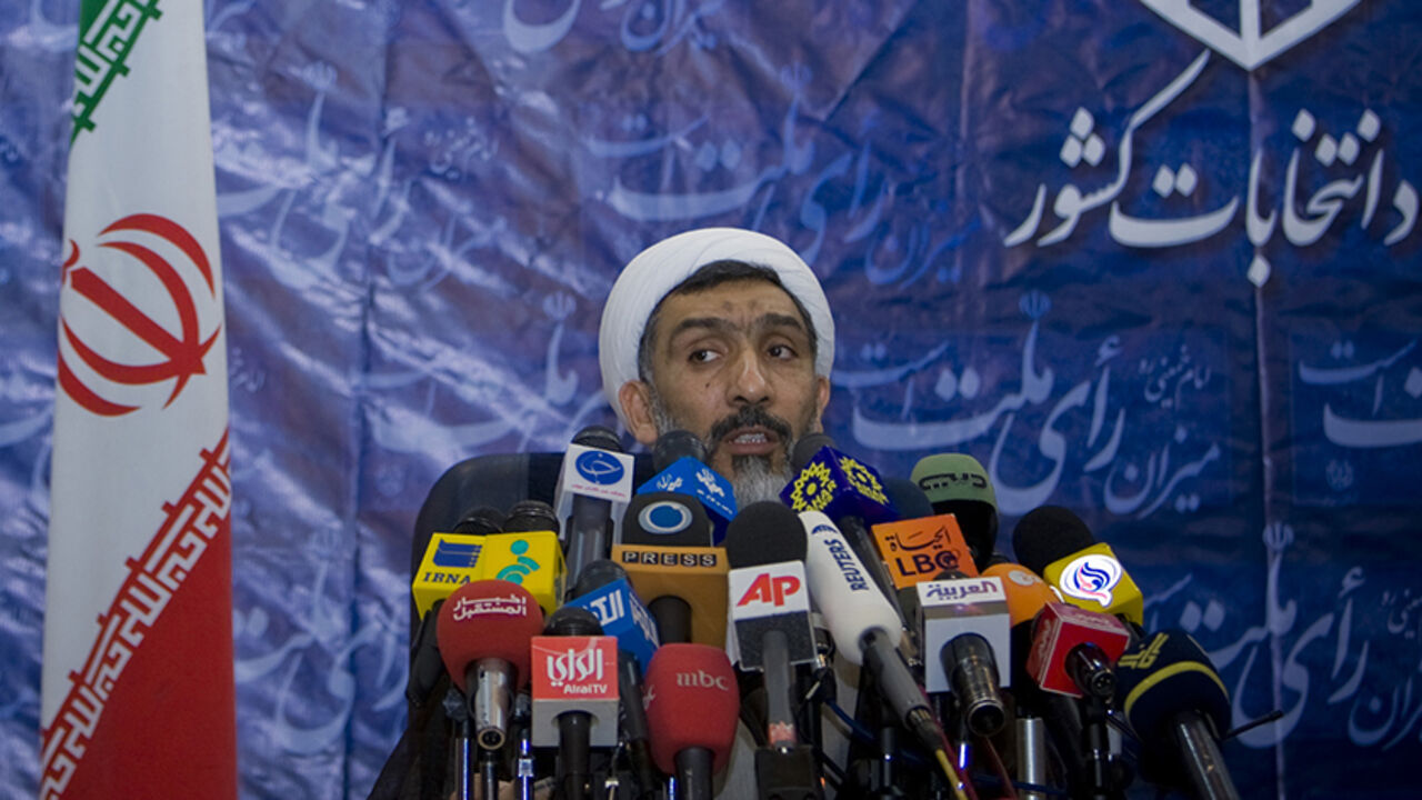 IRAN-ELECTION/ Iran's Interior minister Mostafa Pourmohammadi talks during a news conference in Tehran March 15, 2008. REUTERS/Ahmed Jadallah (IRAN) - RTR1YC1Z