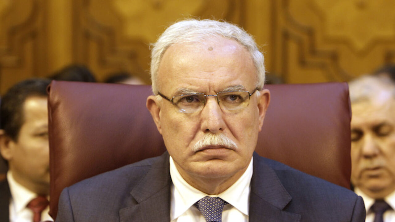 Palestinian FM Al-Maliki attends the Arab League Foreign Ministers emergency meeting at the League's headquarters in Cairo Palestinian Foreign Minister Riyad al-Maliki attends the Arab League Foreign Ministers emergency meeting at the League's headquarters in Cairo, December 21, 2013. Deadly violence in the West Bank has increased in recent months and at least 19 Palestinians and four Israelis have been killed since U.S.-backed Israeli-Palestinian peace talks resumed in July after a three-year break. REUTERS/ Mohamed Abd El Ghany (EGYPT - Tags: POLITICS CIVIL UNREST HEADSHOT) - RTX16QI7