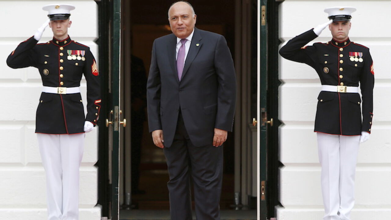 NUCLEAR-SUMMIT/ Egypt's Foreign Minister Sameh Shoukry arrives for a working dinner with heads of delegations for the Nuclear Security Summit at the White House in Washington March 31, 2016. REUTERS/Jonathan Ernst - RTSD2YI