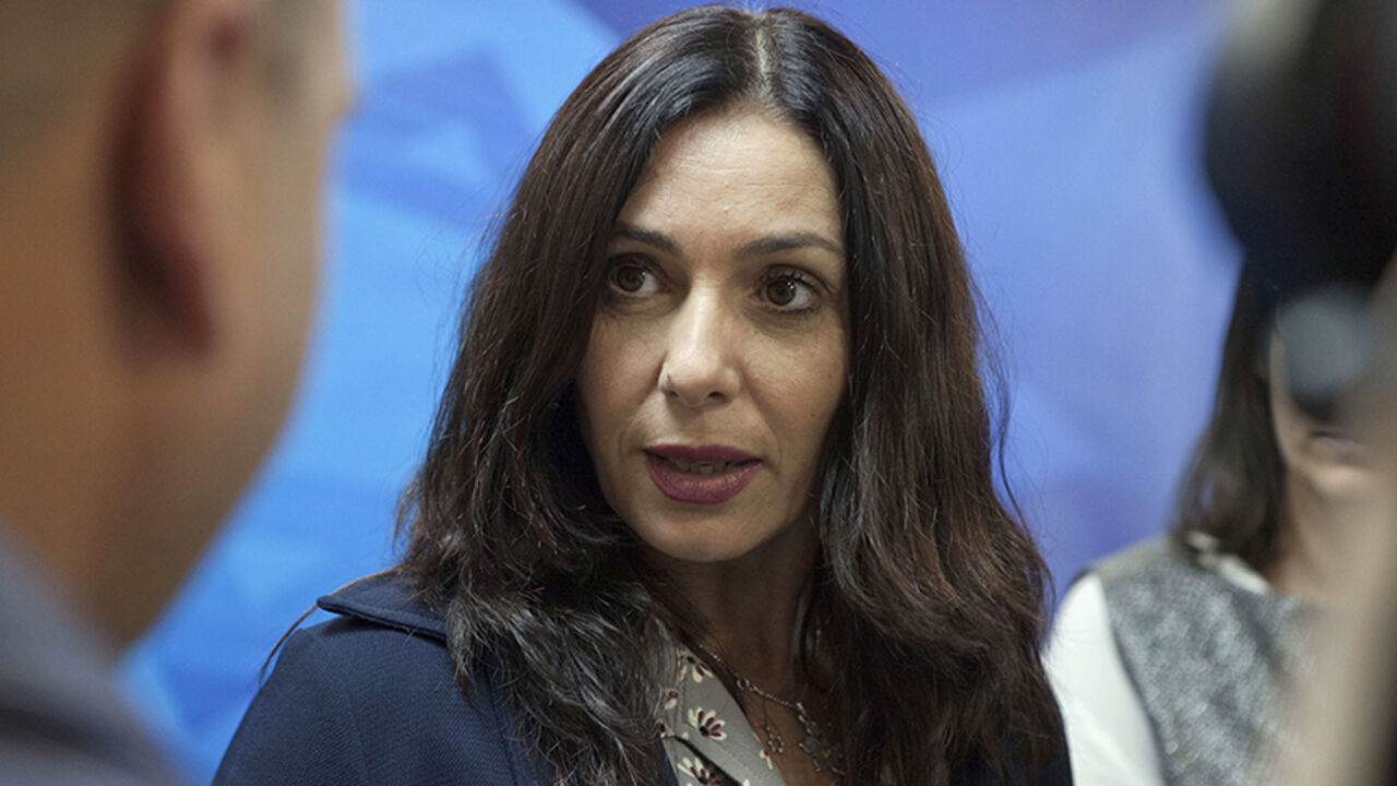ISRAEL-POLITICS/ Israel's Culture Minister Miri Regev arrives to the weekly cabinet meeting in Jerusalem June 21, 2015. REUTERS/Dan Balilty/Pool - RTX1HFQD