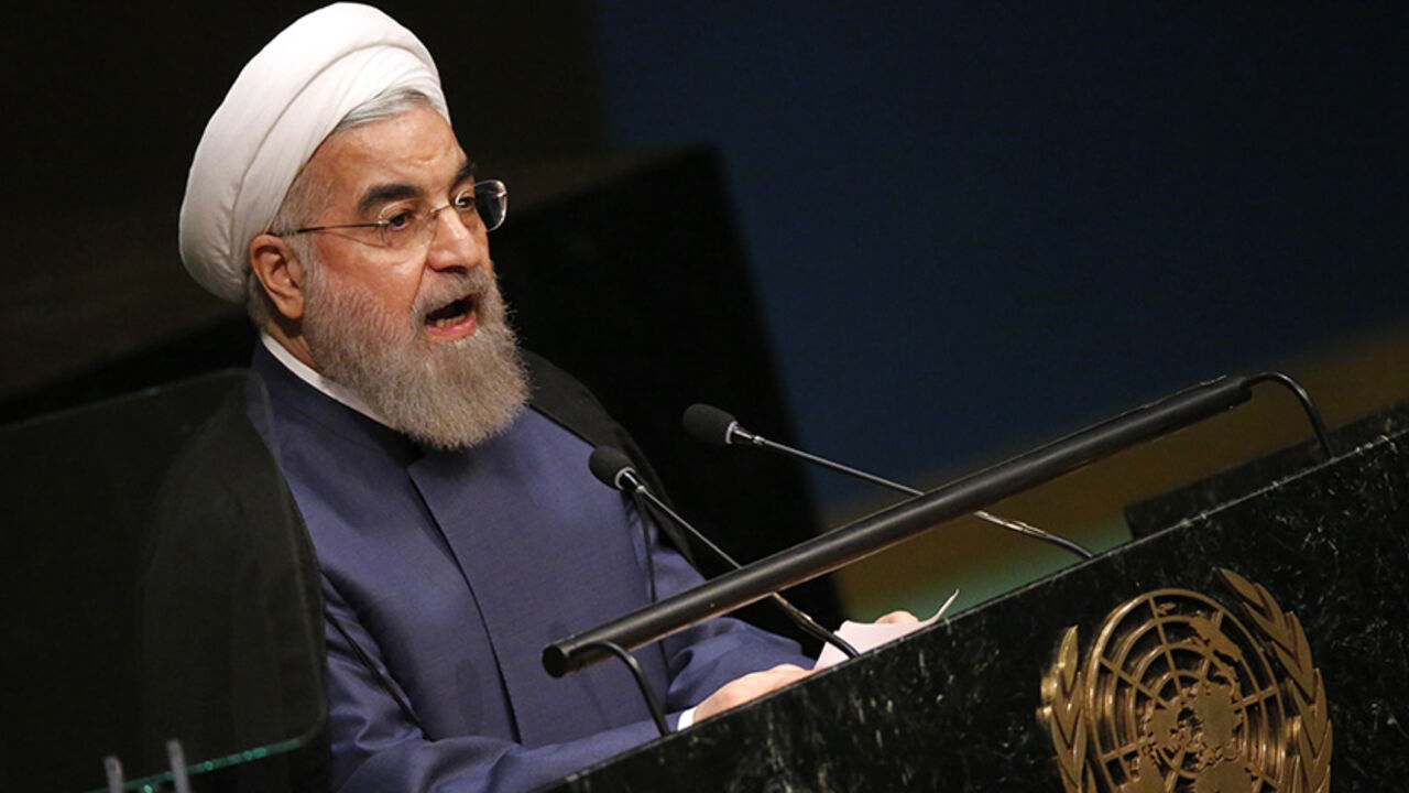 Iranian President Hassan Rouhani addresses attendees during the 70th session of the United Nations General Assembly at the U.N. headquarters in New York, September 28, 2015.   REUTERS/Carlo Allegri - RTX1SX71