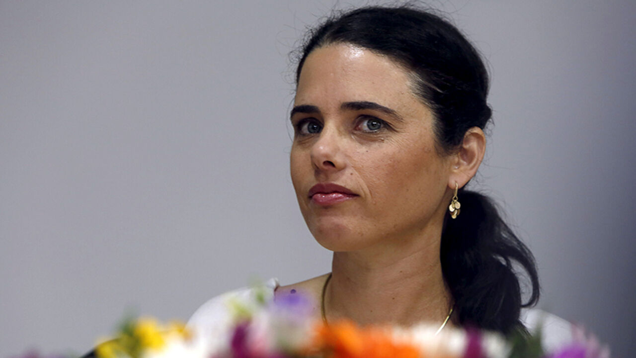 ISRAEL-JUSTICE/ Ayelet Shaked, Israel's new Justice Minister of the far-right Jewish Home party, attends a ceremony at the Justice Ministry in Jerusalem May 17, 2015. REUTERS/Gali Tibbon/Pool/File Photo - RTX2RPZJ
