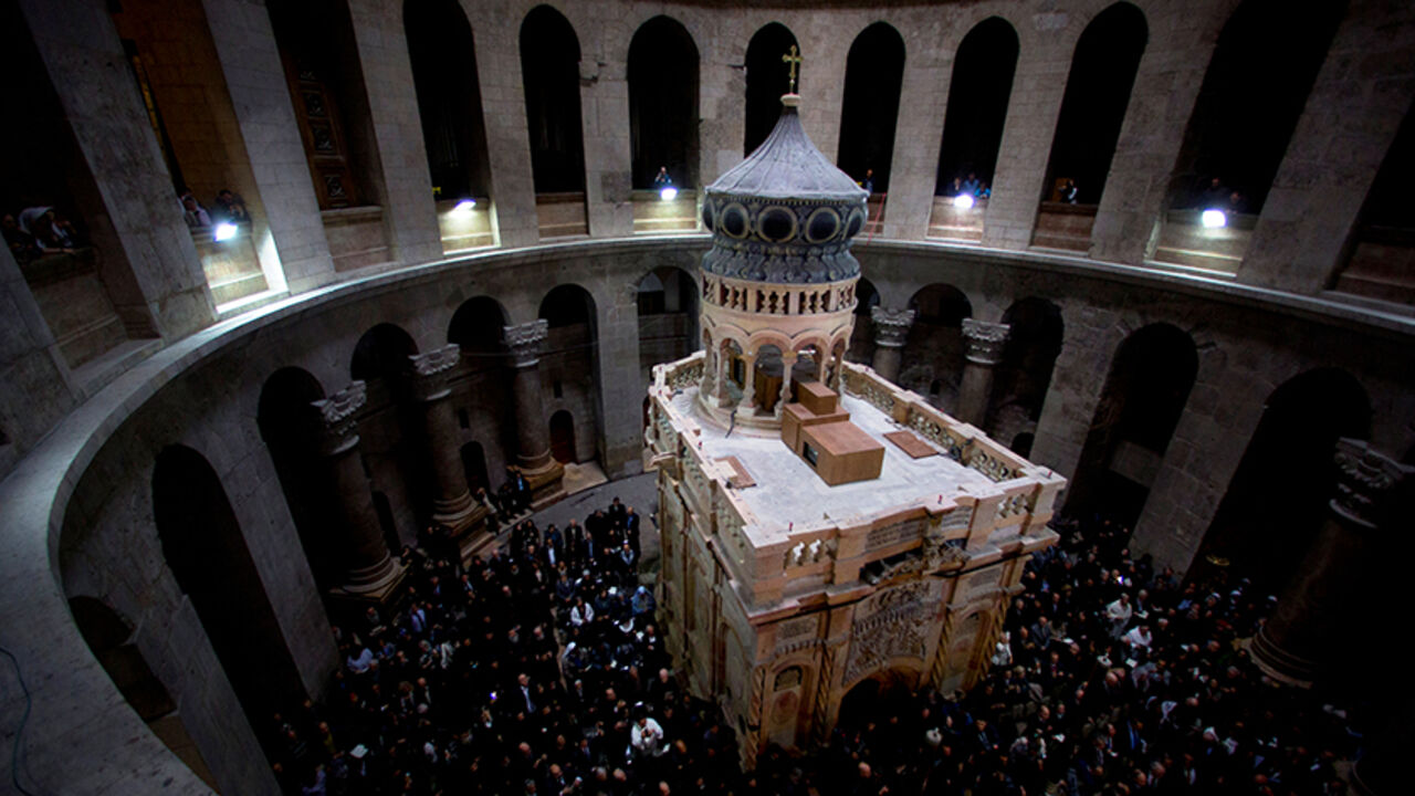 RELIGION-JERUSALEM/CHURCH The restored Edicule is seen during a ceremony marking the end of restoration work on the site of Jesus's tomb, in the Church of the Holy Sepulchre, in Jerusalem's Old City March 22, 2017. REUTERS/Sebastian Scheiner/Pool TPX IMAGES OF THE DAY - RTX324T0