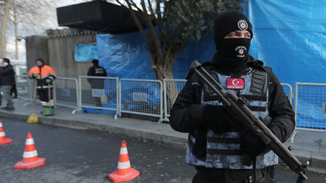 Turkish police stand guard outisde the Reina nightclub by the Bosphorus, which was attacked by a gunman, in Istanbul Turkish police stand guard outisde the Reina nightclub by the Bosphorus, which was attacked by a gunman, in Istanbul, Turkey, January 1, 2017. REUTERS/Huseyin Aldemir - RTX2X54B