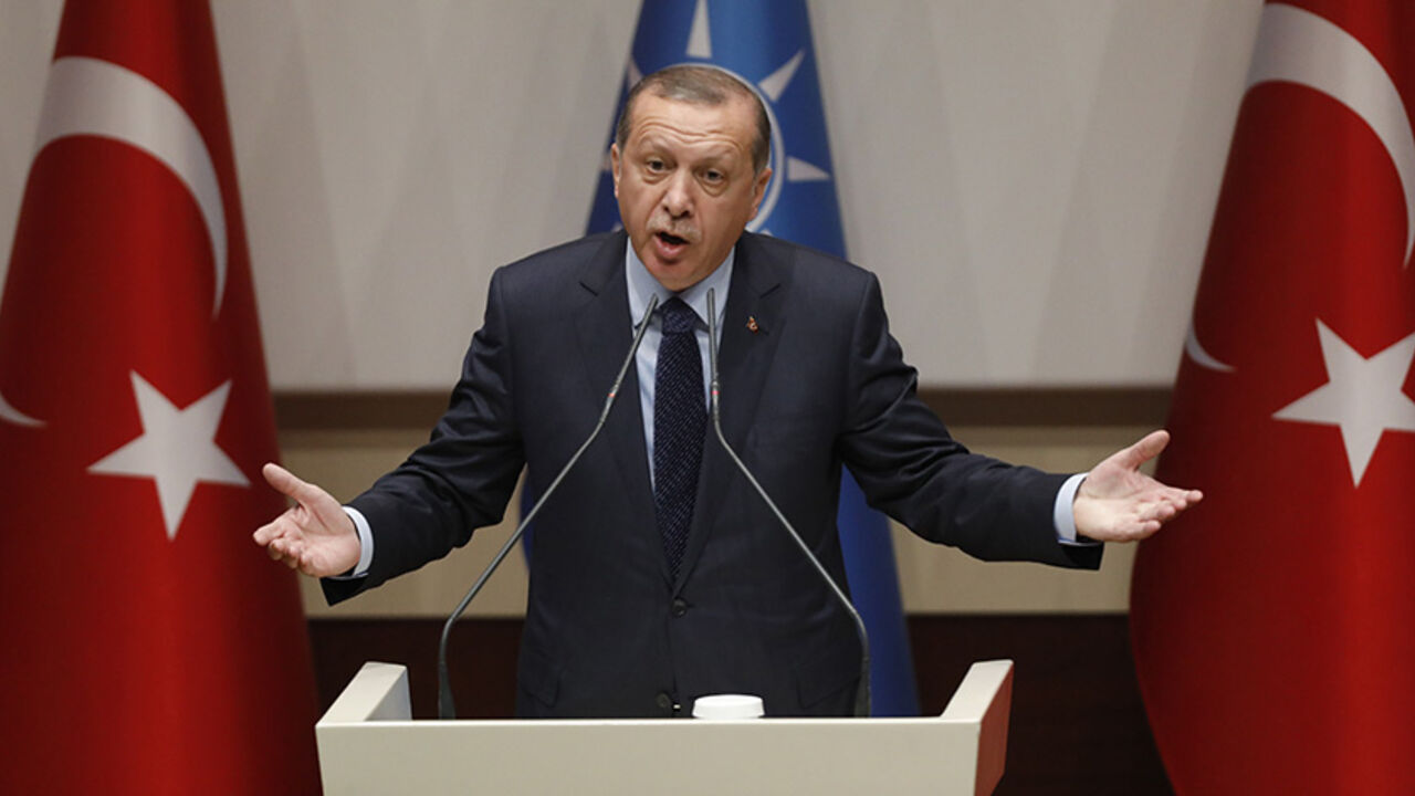 TURKEYPOLITICS/ Turkish President Tayyip Erdogan makes a speech at the ruling AK Party's headquarters in Ankara, Turkey, May 2, 2017. REUTERS/Umit Bektas - RTS14S9L