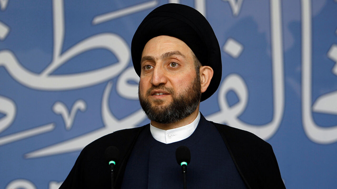 Ammar al-Hakim, leader of the Islamic Supreme Council of Iraq (ISCI), speaks during news conference with Iraqi Kurdish regional President Massoud Barzani in Baghdad, Iraq, September 29, 2016. REUTERS/Khalid al Mousily     - RTSQ39J