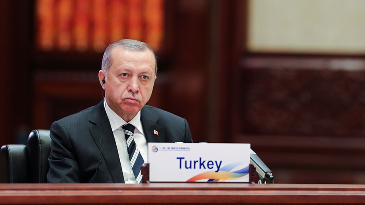 CHINA-SILKROAD/ Turkish President Recep Tayyip Erdogan attends the Roundtable Summit Phase One Sessions of Belt and Road Forum at the International Conference Center in Yanqi Lake on May 15, 2017 in Beijing, China REUTERS/Lintao Zhang/Pool *** Local Caption *** Aung San Suu Kyi - RTX35UUY
