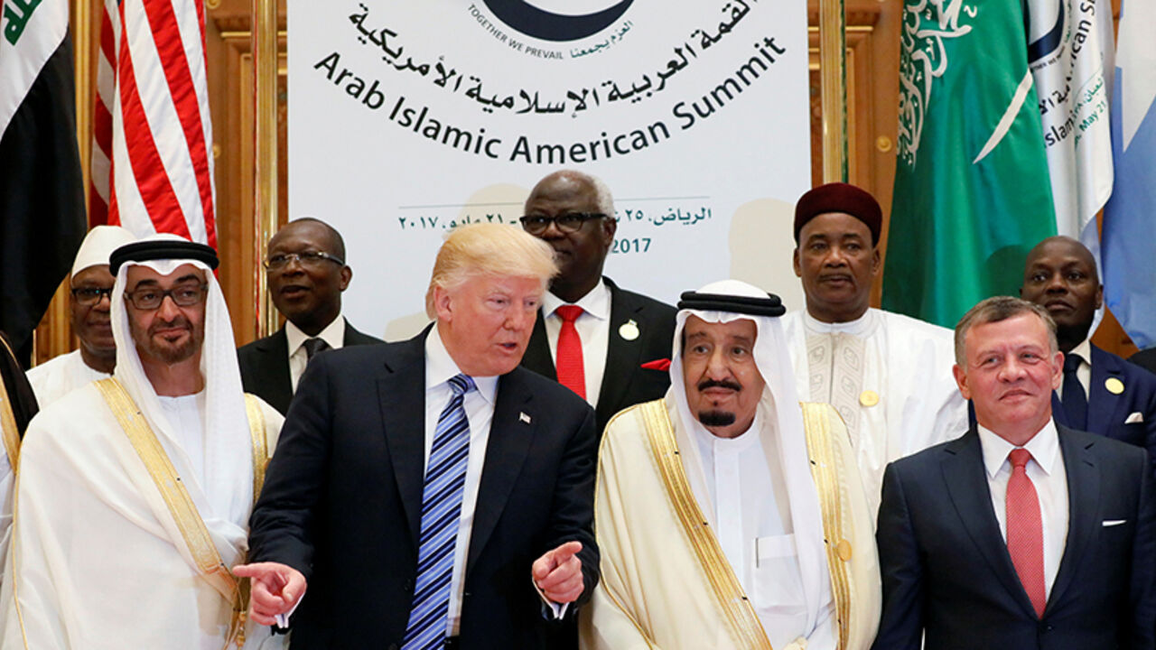 USA-TRUMP/SAUDI (Front R-L) Jordan's King Abdullah II, Saudi Arabia's King Salman bin Abdulaziz Al Saud, U.S. President Donald Trump, and Abu Dhabi Crown Prince Sheikh Mohammed bin Zayed al-Nahyan pose for a photo during Arab-Islamic-American Summit in Riyadh, Saudi Arabia May 21, 2017. REUTERS/Jonathan Ernst - RTX36UAJ