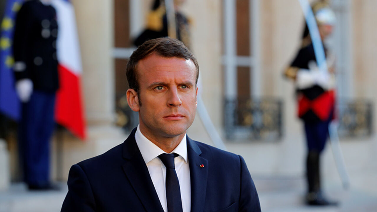 FRANCE-POLITICS/ French President Emmanuel Macron attends a meeting at the Elysee Palace in Paris, France May 21, 2017. REUTERS/Philippe Wojazer - RTX36W98