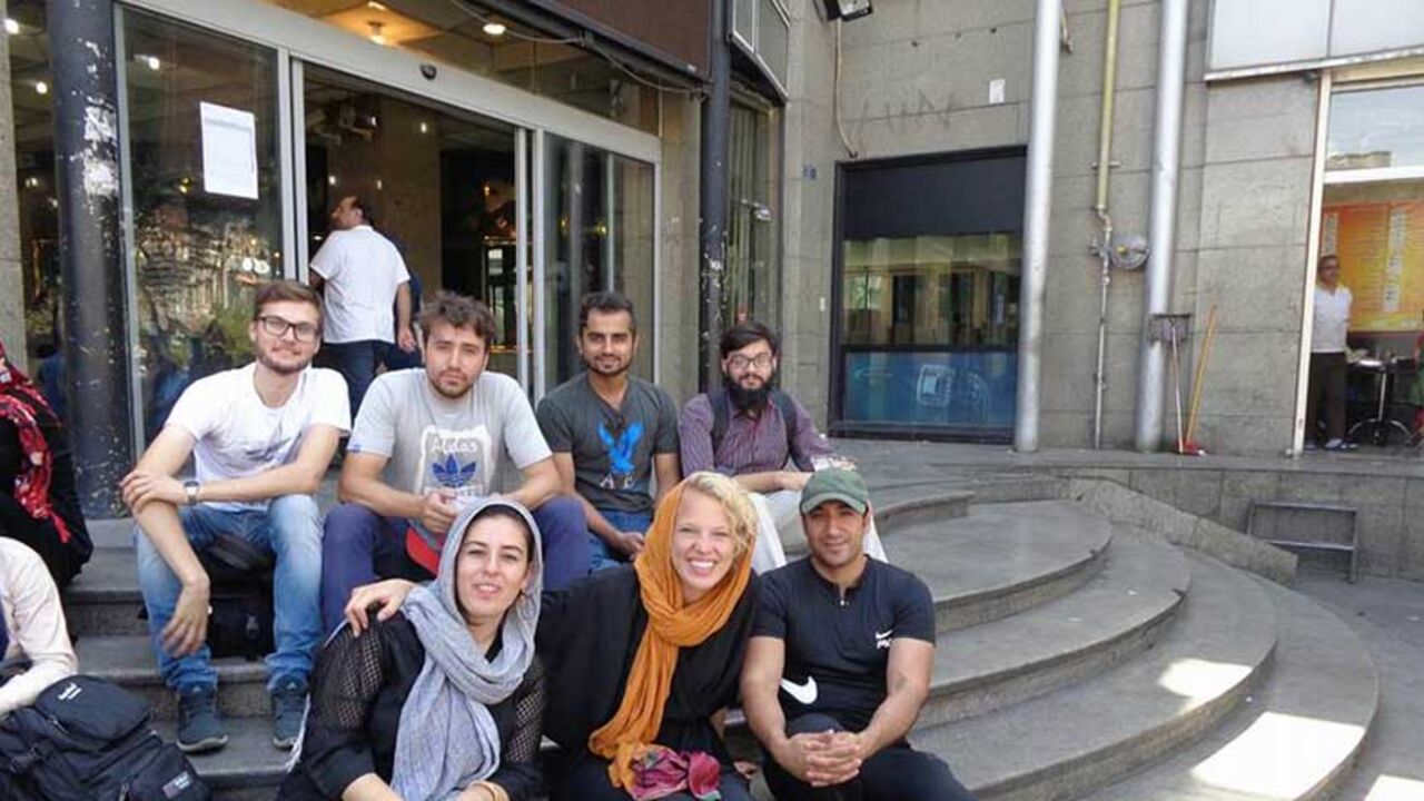 Iranian_Hostel.jpg