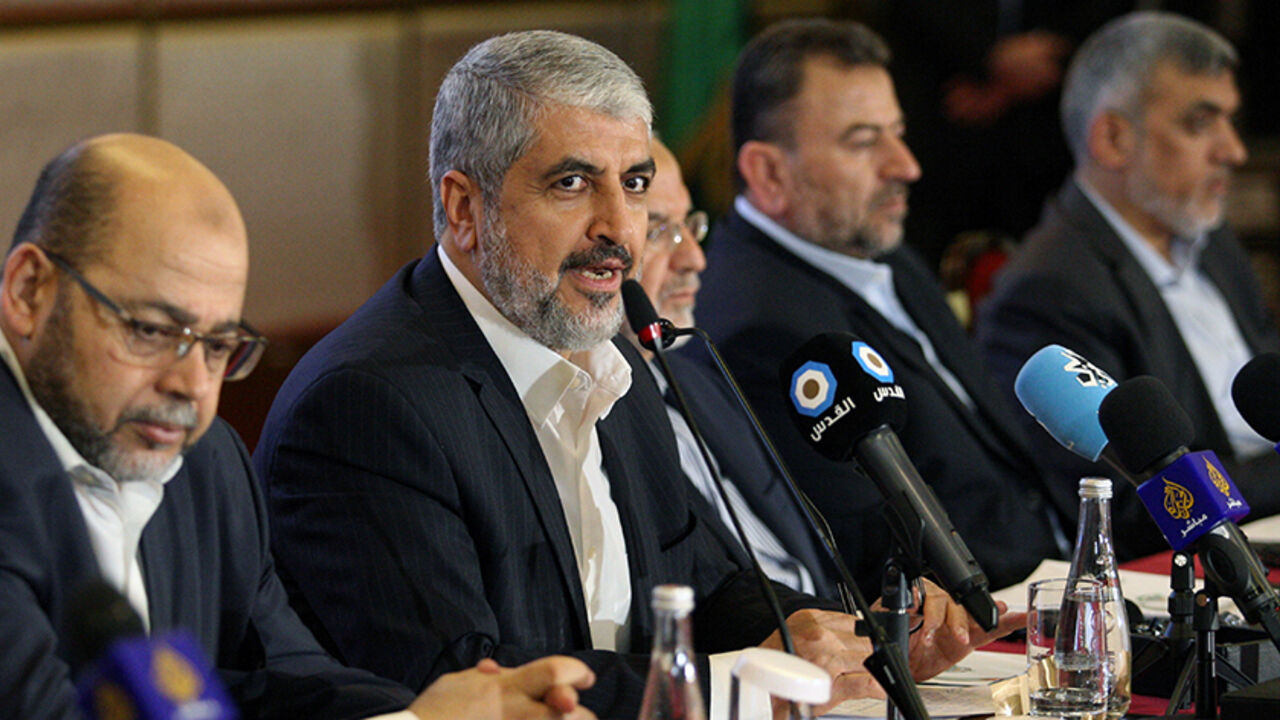 Hamas leader Khaled Meshaal gestures as he announces a new policy document in Doha, Qatar, May 1, 2017. REUTERS/Naseem Zeitoon - RTS14OTL