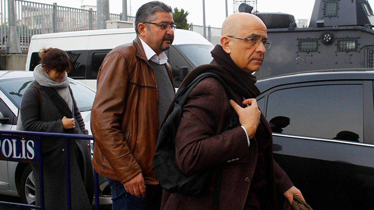 TURKEY-SECURITY/LAWMAKER Enis Berberoglu, a lawmaker from the main opposition Republican People's Party (CHP), arrives at the Justice Palace, the Caglayan courthouse, to attend a trial in Istanbul, Turkey March 1, 2017. Picture taken March 1, 2017. REUTERS/Murad Sezer - RTS171YV