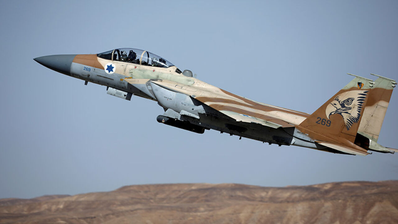ISRAEL-USA/AIRFORCE An Israeli F-15 fighter jet takes off during an exercise dubbed " Juniper Falcon", held between crews from the U.S and Israeli air forces, at Ovda Military Airbase, in southern Israel May 16. Picture taken May 16, 2017. REUTERS/Amir Cohen - RTX36T2T