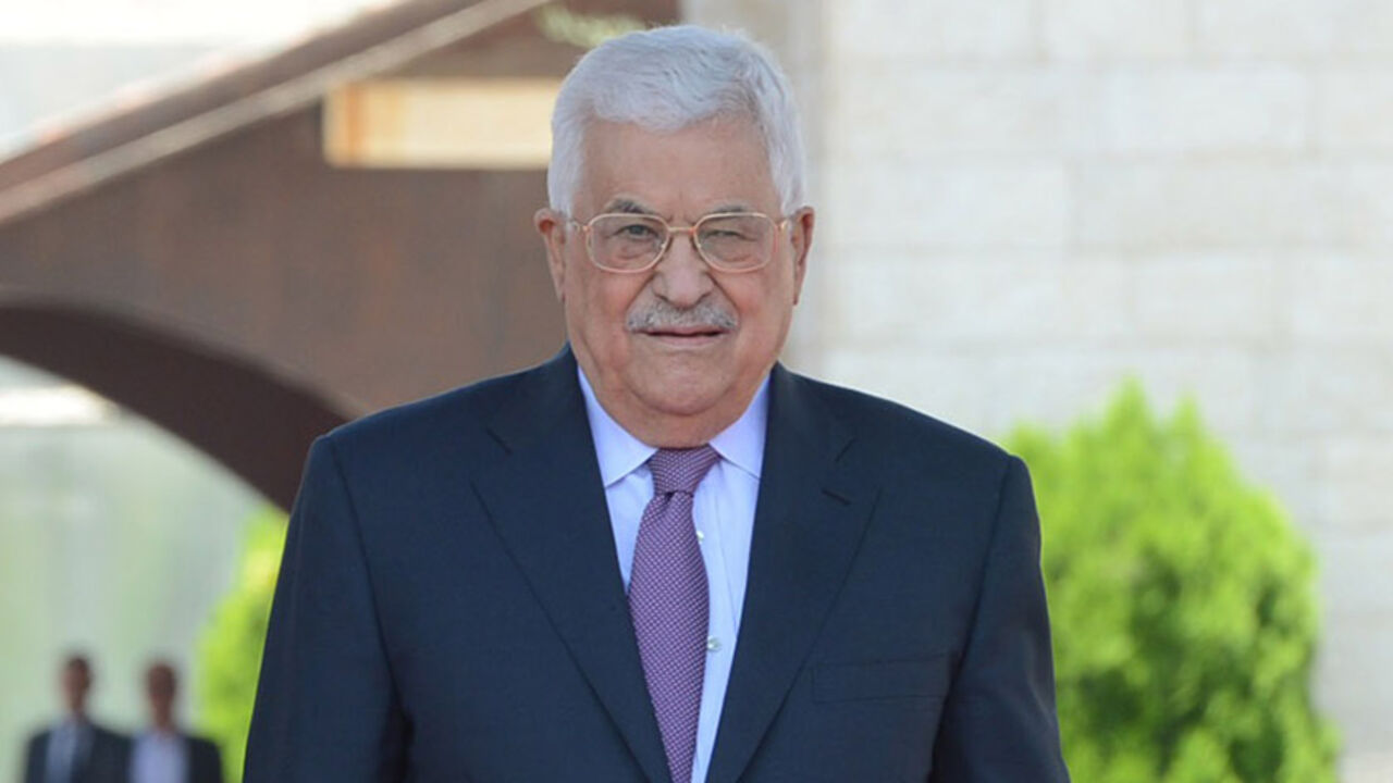 96972698 RAMALLAH, WEST BANK - AUGUST 7: In this handout image supplied by the office of the Palestinian president, King Abdullah II of Jordan is greeted by Palestinian President Mahmoud Abbas during his visit on August 7, 2017 in Ramallah, West Bank. (Photo by PPO via Getty Images)