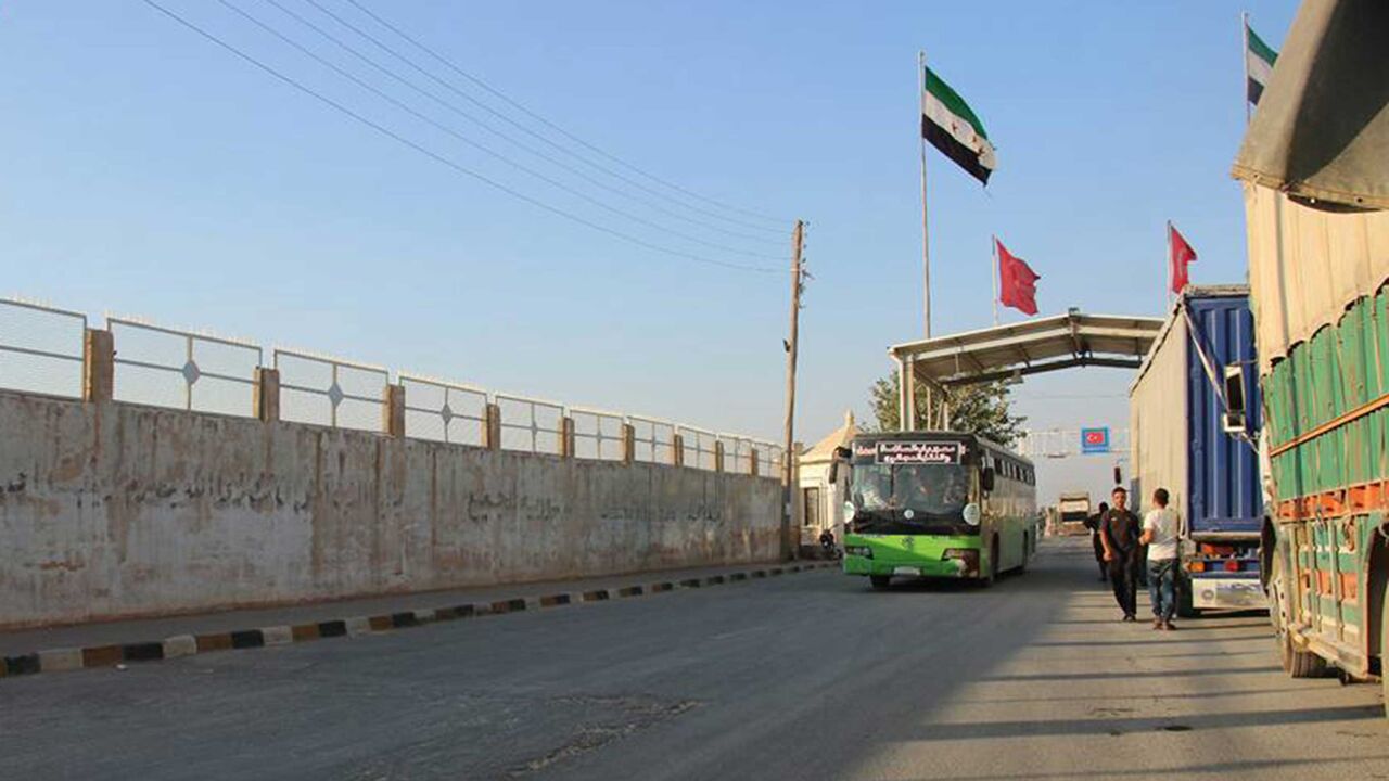 Bab_alSalameh_border_crossing.jpg