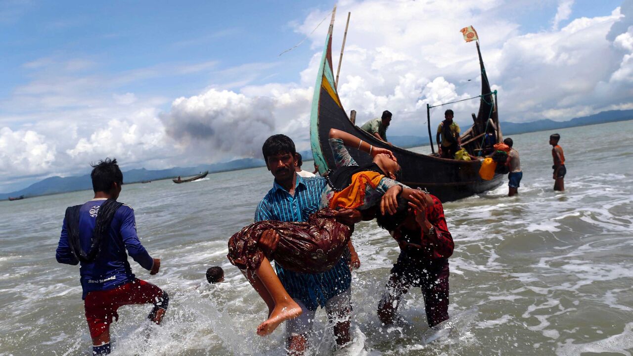 MYANMAR-ROHINGYA/BANGLADESH RTX3FPDT.jpg