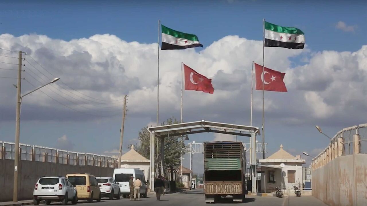 Bab_alSalameh_border_crossing.jpg