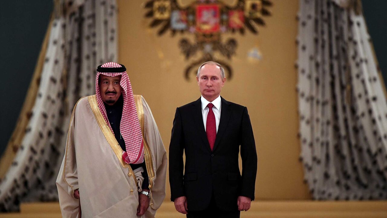 RUSSIA-SAUDI/ RTS1F83W.jpg