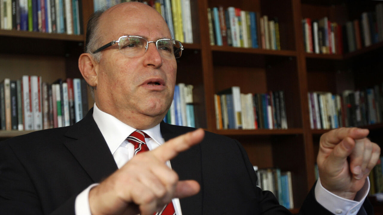 ISRAEL/NETANYAHU-DIPLOMACY Uzi Arad, a senior adviser to Israel's prime minister-designate Benjamin Netanyahu, speaks during an interview with Reuters in Tel Aviv March 12, 2009. Netanyahu will likely shelve recently revived Israeli peace talks with Syria given its territorial demands and alliance with Iran, Arad said on Thursday. REUTERS/Gil Cohen Magen (ISRAEL POLITICS) - GM1E53D09JW01