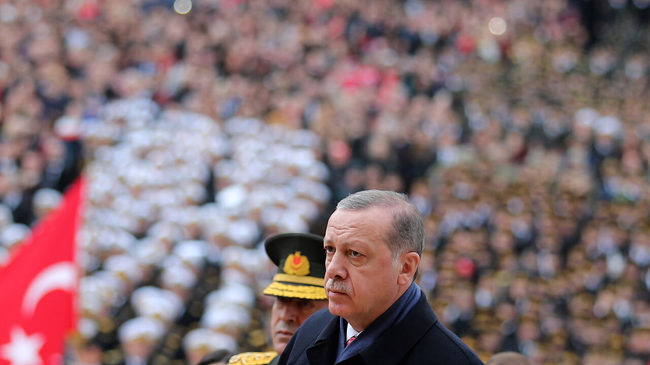 TURKEY-REPUBLICDAY/ Turkey's President Tayyip Erdogan attends a Republic Day ceremony at Anitkabir, the mausoleum of modern Turkey's founder Mustafa Kemal Ataturk, to mark the republic's anniversary in Ankara, Turkey, October 29, 2017. REUTERS/Umit Bektas - RC19B620D4E0
