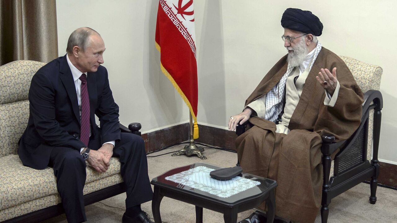 IRAN-RUSSIA/PUTIN RTS1I0BQ.jpg