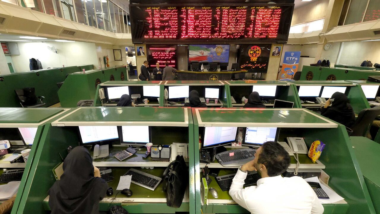 IRAN-NUCLEAR/ECONOMY RTX22Q7S.jpg