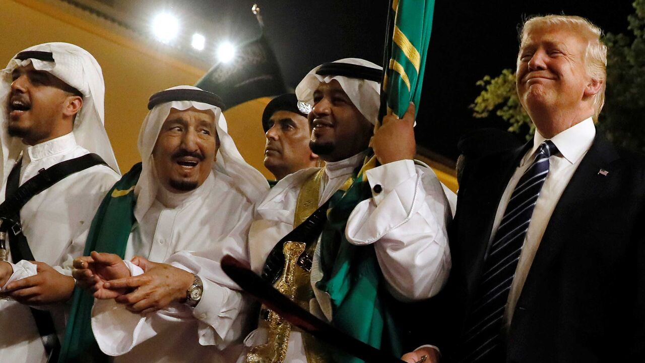 USA-TRUMP/SAUDI RTX36R3E.jpg