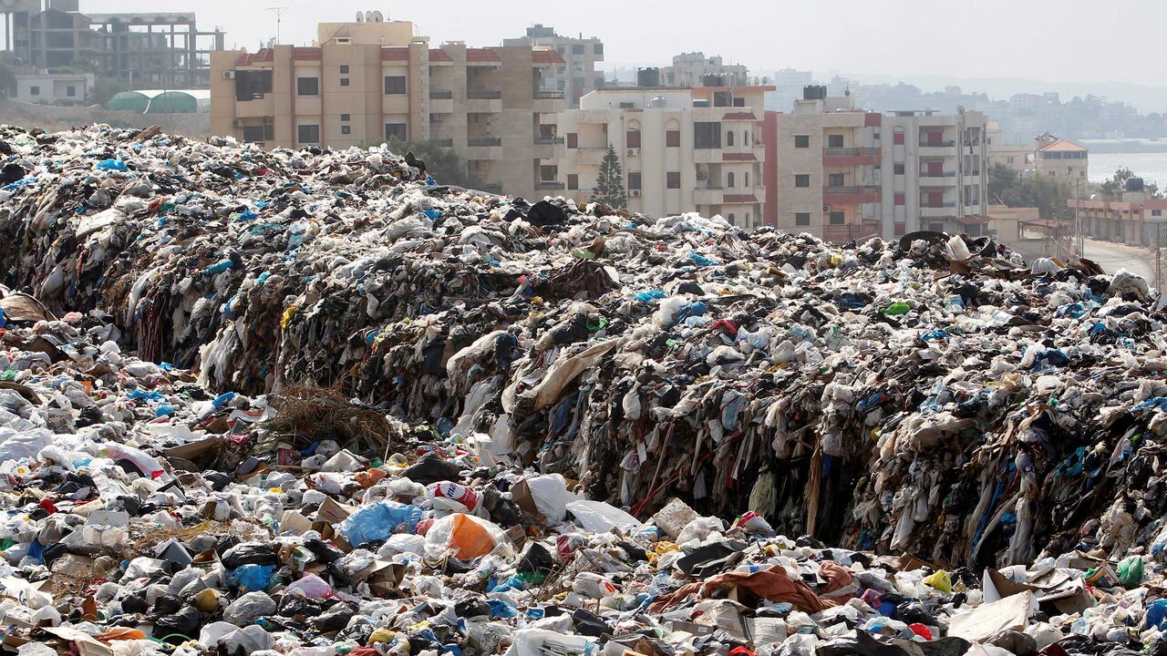 LEBANON-GARBAGE/ RTX3KOL0.jpg