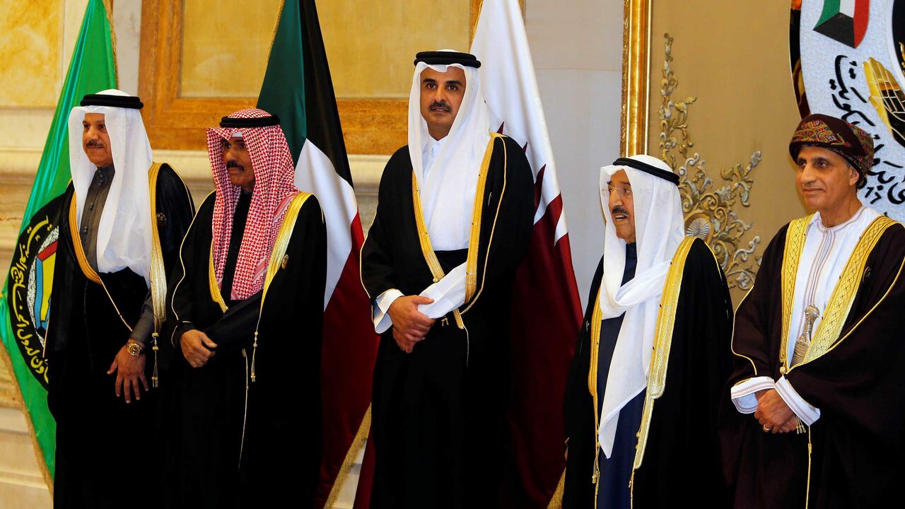 GULF-SUMMIT/ RTX3LNYU.jpg