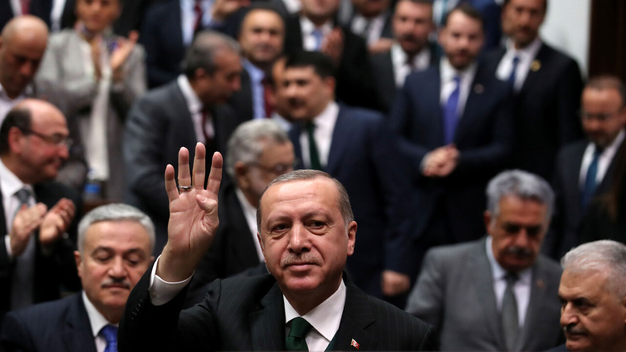 MIDEAST-CRISIS/SYRIA-TURKEY RTS1MCRA.jpg