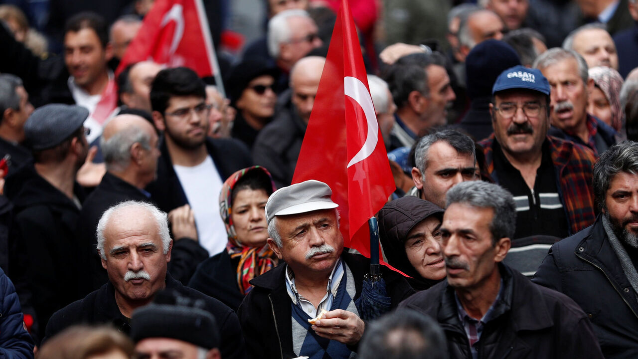 TURKEY-POLITICS/ RTX4570A.jpg